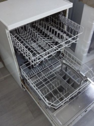 Koelkasten + Witgoed, >> halen wij op voor Hergebruik >>>www.Shop151.nl - Afbeelding 2
