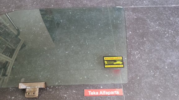 Alfa Romeo Alfetta GTV6 Ruit Links Voor Used - Afbeelding 3