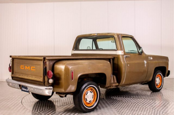GMC Sierra - High Pickup V8