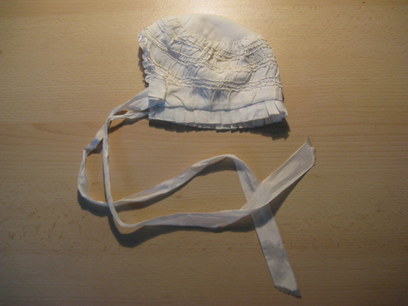 Een antiek poppenmustje...ca. 1910 - nr. 1