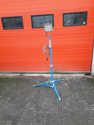 bouwlamp met statief 300 watt - nr. 1