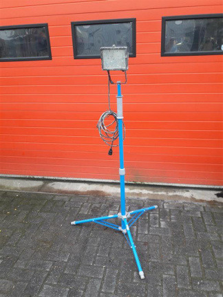 bouwlamp met statief 300 watt - Afbeelding 2
