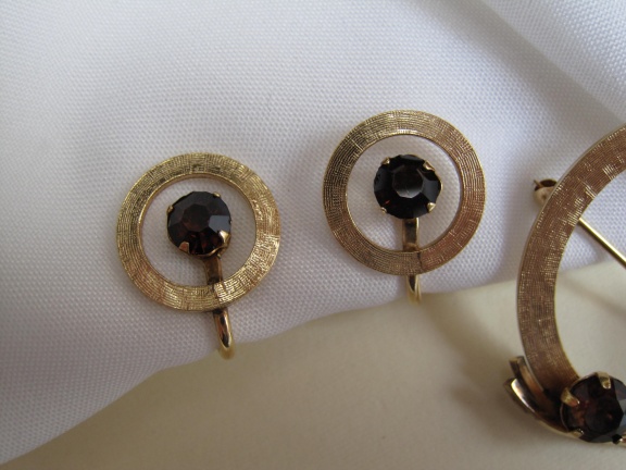Set van Dell broche en oorbellen verguld 12kGF cognackleurige kristal rijnsteen - Afbeelding 8