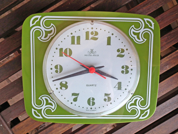 retro wandklok groen