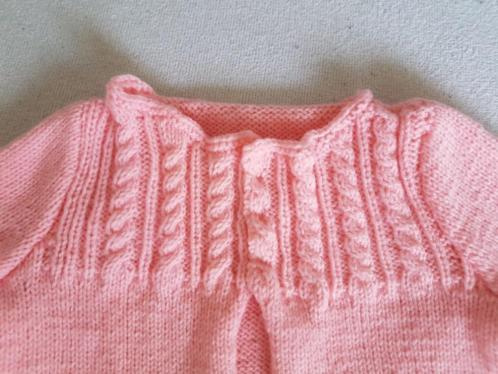 Zoet roze gebreid vest maat 62/68 nieuw - Afbeelding 2
