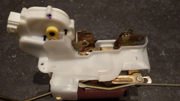 Mitsubishi Galant E50A Deurslot / Car Door Lock / Türschloß / MR137647 / NOS - Afbeelding 5