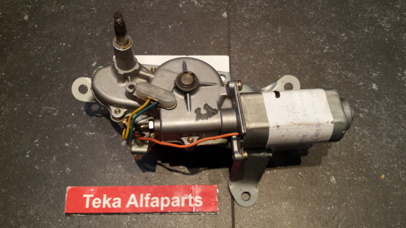 Suzuki Alto III EF Ruitenwissermotor Denso 159100-6872 Wiper motor Used - nr. 1