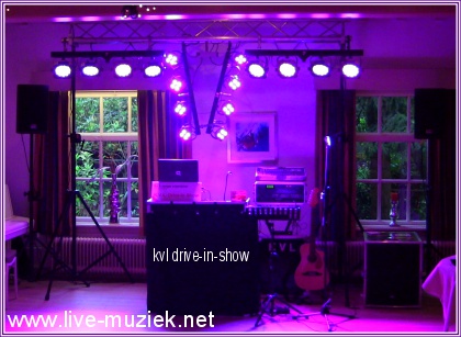"Eenmansorkest" & duo of trio drive-in-show of karaoke show - Afbeelding 7