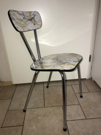 Puntgave vintage formica keukenstoel gevlamd. Fifties - Afbeelding 2