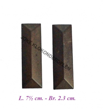 === 2 Klokkast ornamenten = hout = gebruikt ===36426