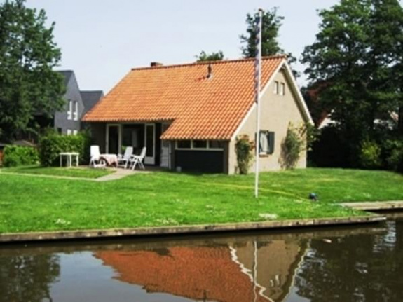 Vakantiehuis Friese Meren in Oudega. te huur