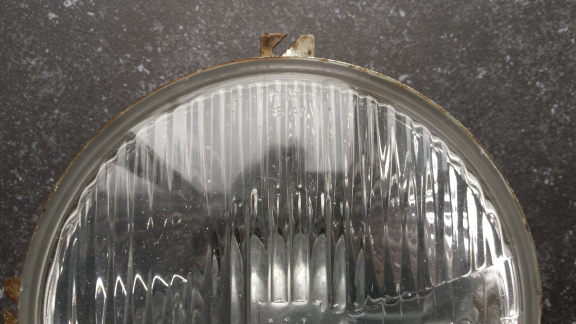Alfa Romeo GT Bertone Ford Mustang 67-68 Koplamp Hella 304-111603 NOS - Afbeelding 2
