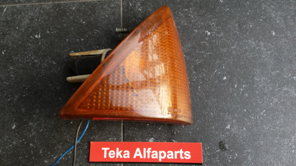 Alfa Romeo 75 Knipperlicht Carello 16.290.716 / 16.290.748 / Rechts / Used - nr. 1
