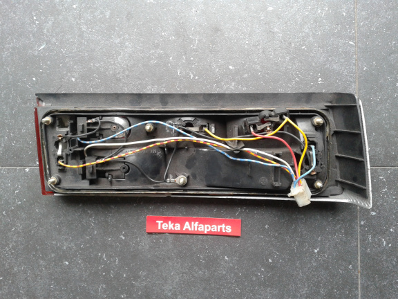 Alfa Romeo 33 Serie 1 (83-89) Achterlicht Links Used - Afbeelding 2