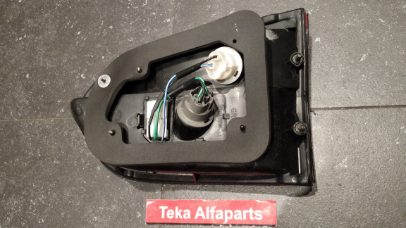 Hyundai H200 (98-00) Achterlicht 92406-4A0 binnen Links NOS - Afbeelding 2