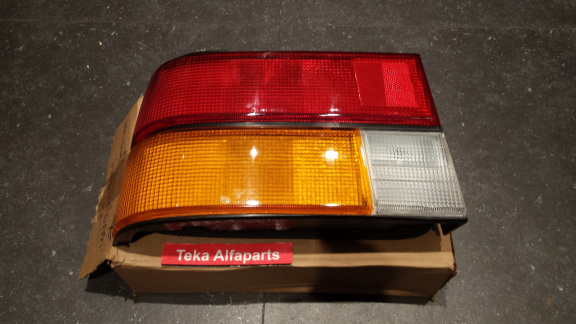 Mazda 626 (83) Achterlicht TYC 11-1602-01-6 Links NOS - nr. 1