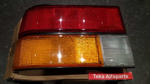 Mazda 626 (83) Achterlicht TYC 11-1602-01-6 Links NOS - Afbeelding 2