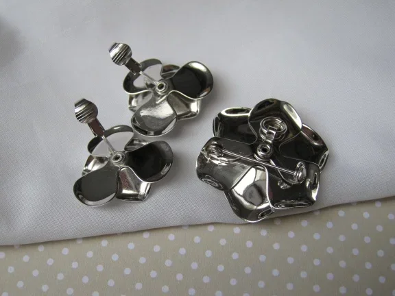 Broche/hanger en oorbellen set Sarah Coventry roos met green ice rijnsteen. - Afbeelding 4