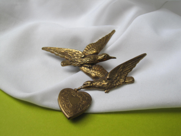 Broche medaillon antiek hart aan vogels 7.6x8.8 cm - Afbeelding 7