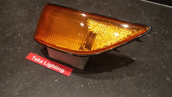 Mitsubishi Lancer (88-94) Colt (88-92) Knipperlicht Depo 01-214-1518 L NOS - Afbeelding 3