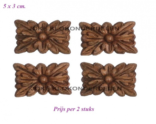 === 2 Klokkast ornamentjes = hout = gebruikt === 36619