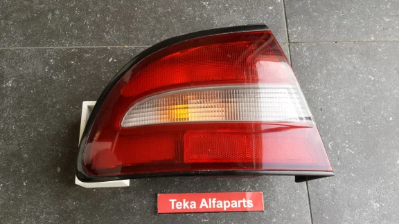 Mitsubishi Galant (94) Achterlicht Stanley 043-1593L Links NOS - Afbeelding 2