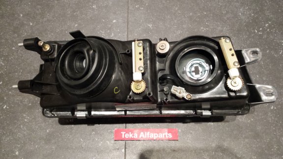 Mitsubishi Lancer (88-92) Koplamp 214-1112L Links NOS - Afbeelding 6