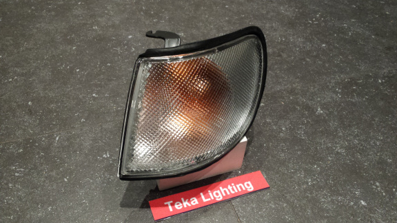 Nissan Sunny (91) N14 Knipperlicht Indicator Depo 01-215-1549 Links NOS - Afbeelding 2