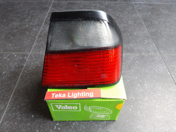 Nissan Primera P10 (93-96) Achterlicht Valeo 085897 Rechts NOS - Afbeelding 2