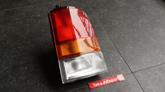 Nissan Sunny Traveller Y10 Break Achterlicht 01-215-1990 Links NOS - Afbeelding 3