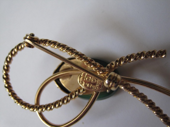 Set broche en oorbellen Hobé 12Kt Gf verguld met groen "glas"stenen. - Afbeelding 8
