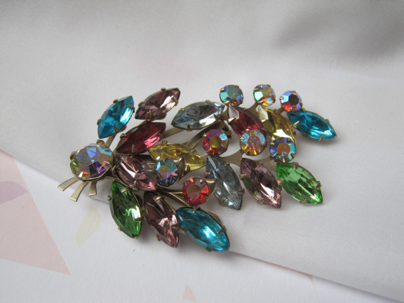 Broche Judy Lee vermeille kleurig bloemen takje met gekleurde kristal rijnstenen 7.4x4.9 cm. - Afbeelding 4