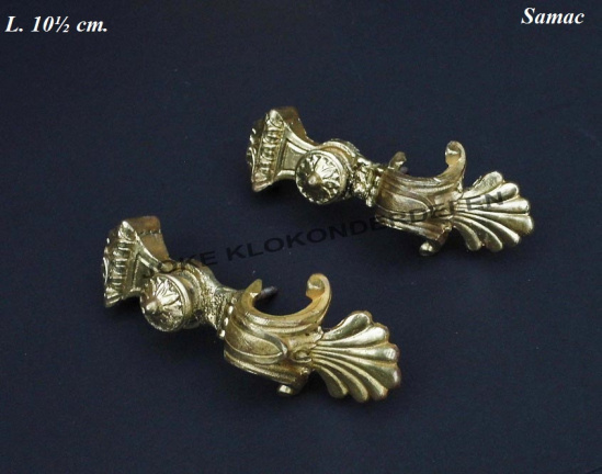 === 2 Klokstel zijornamenten = oud === 37006