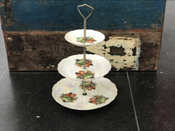 Schitterende 3 laags etagere parelmoer fruit decor - nr. 1
