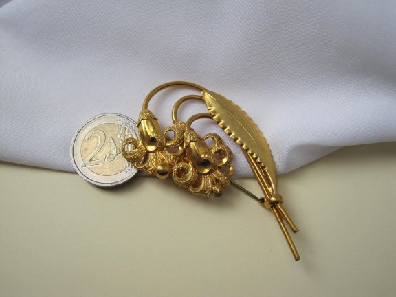 Broche antiek goudkleurig vergulde klokjes bloemen 7.3x3.9 cm - Afbeelding 3