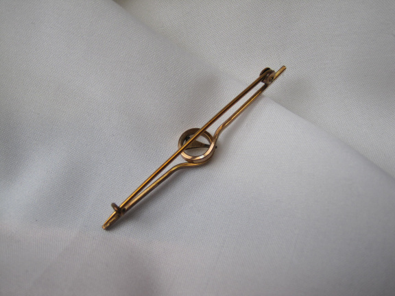 Broche antiek Art Deco goud verguld met robijn rode edelsteen 5.9x0.9 cm - Afbeelding 4