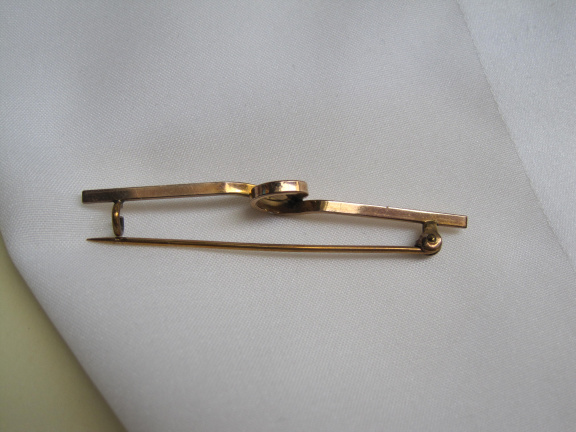 Broche antiek Art Deco goud verguld met robijn rode edelsteen 5.9x0.9 cm - Afbeelding 6