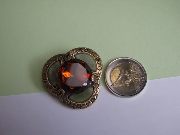 Broche Miracle groene agaat glas en cognackleur glassteen/ celtic - Afbeelding 2