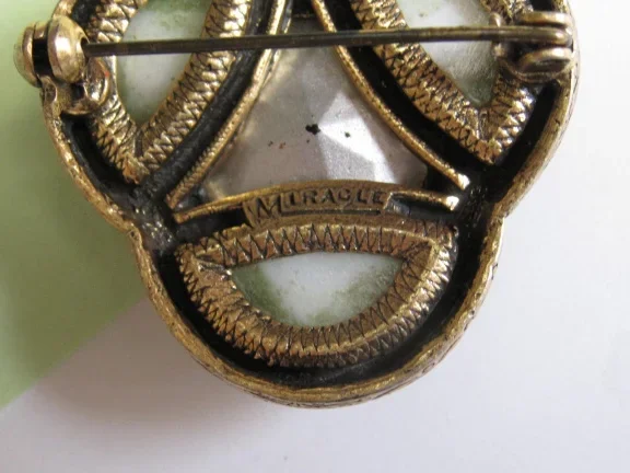 Broche Miracle groene agaat glas en cognackleur glassteen/ celtic - Afbeelding 3