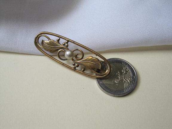 Broche antiek Art Nouveau goudkleurig verguld met kraal cabochon 5.3x1.6 cm - Afbeelding 7