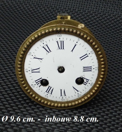 === Pendule uurwerk = opknapper = oud === 24536
