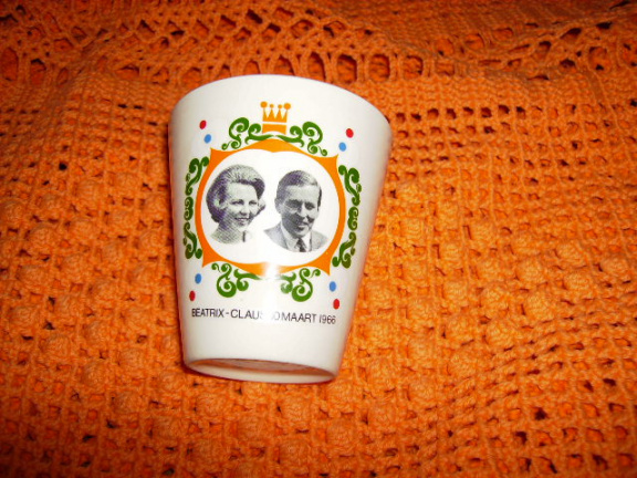 Beatrix en Claus, 1966 - nr. 1