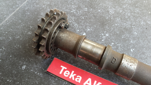 Alfa Romeo Nokkenas Nockenwelle 105020320000 Used - Afbeelding 2