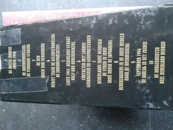 Beeld van het Koninkrijk der Nederlanden in WOII - VHS box - Dr. L. de Jong - Afbeelding 3