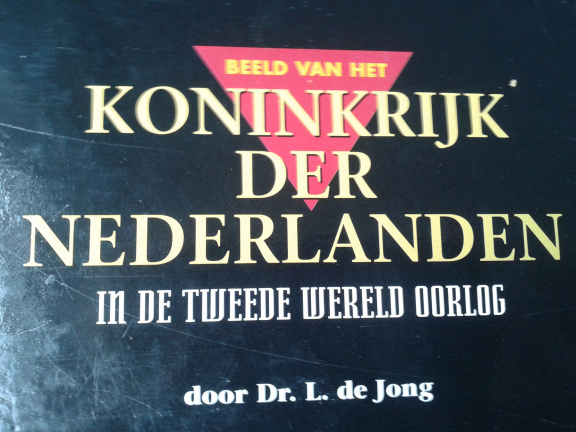 Beeld van het Koninkrijk der Nederlanden in WOII - VHS box - Dr. L. de Jong - Afbeelding 4