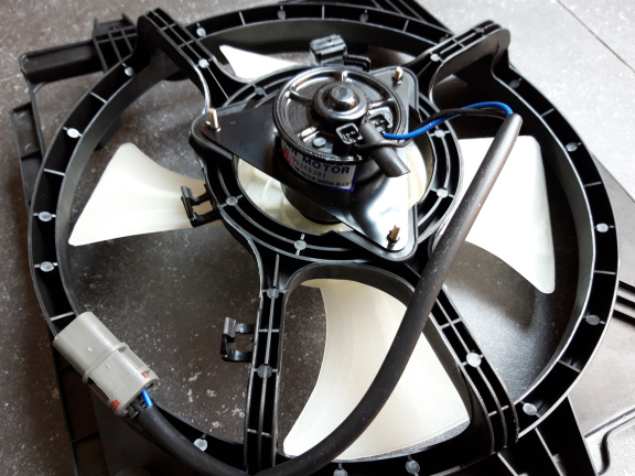 Nissan Micra K11 (95-02) Koelventilator I-YUAN 87037361 / 99348381 / NOS - Afbeelding 6