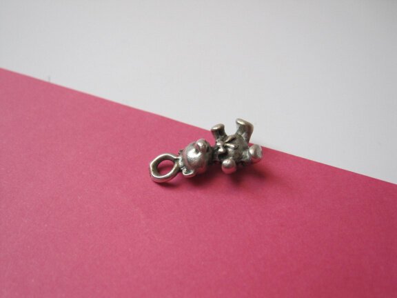 Zilveren bedel/ hanger antiek beertje 1.7x0.9 cm. - Afbeelding 4