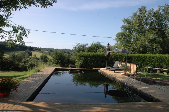 Vrijstaand vakantiehuis gite Auvergne Frankrijk hottub zwembad Au Chabrol - nr. 1