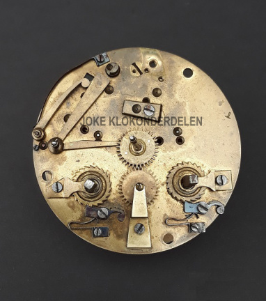=== Pendule uurwerk voor onderdelen = oud === 38454