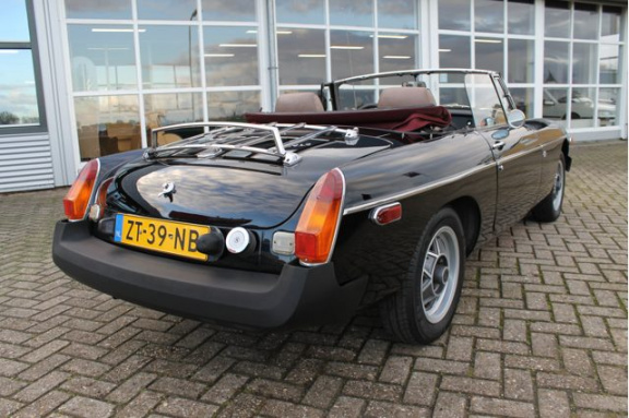 MG B type - 1.8 Roadster met Overdrive - Afbeelding 2